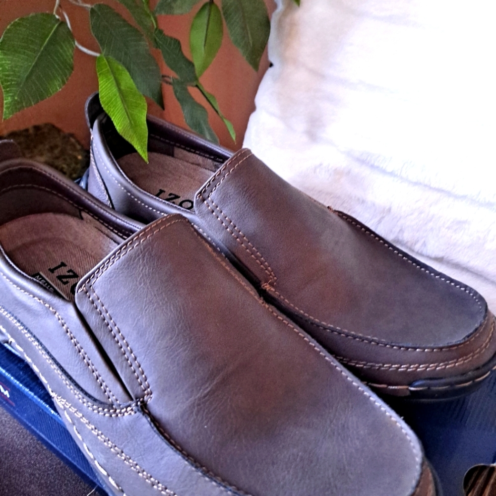 Izod Thomas Men Shoes